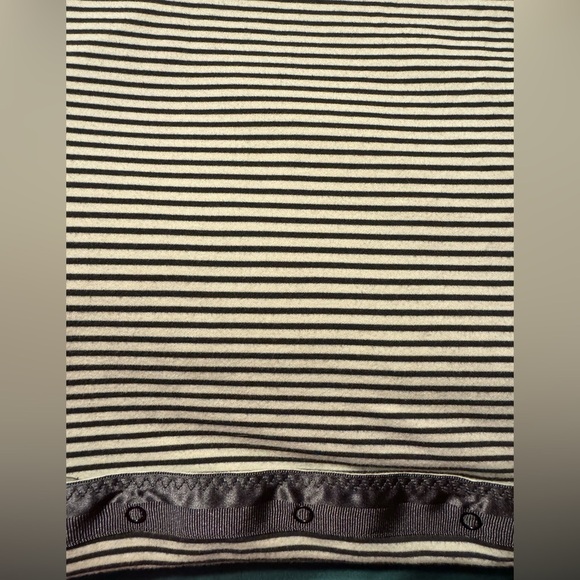 Lululemon Vinyasa Snap Infinity Scarf - Picture 4 of 8